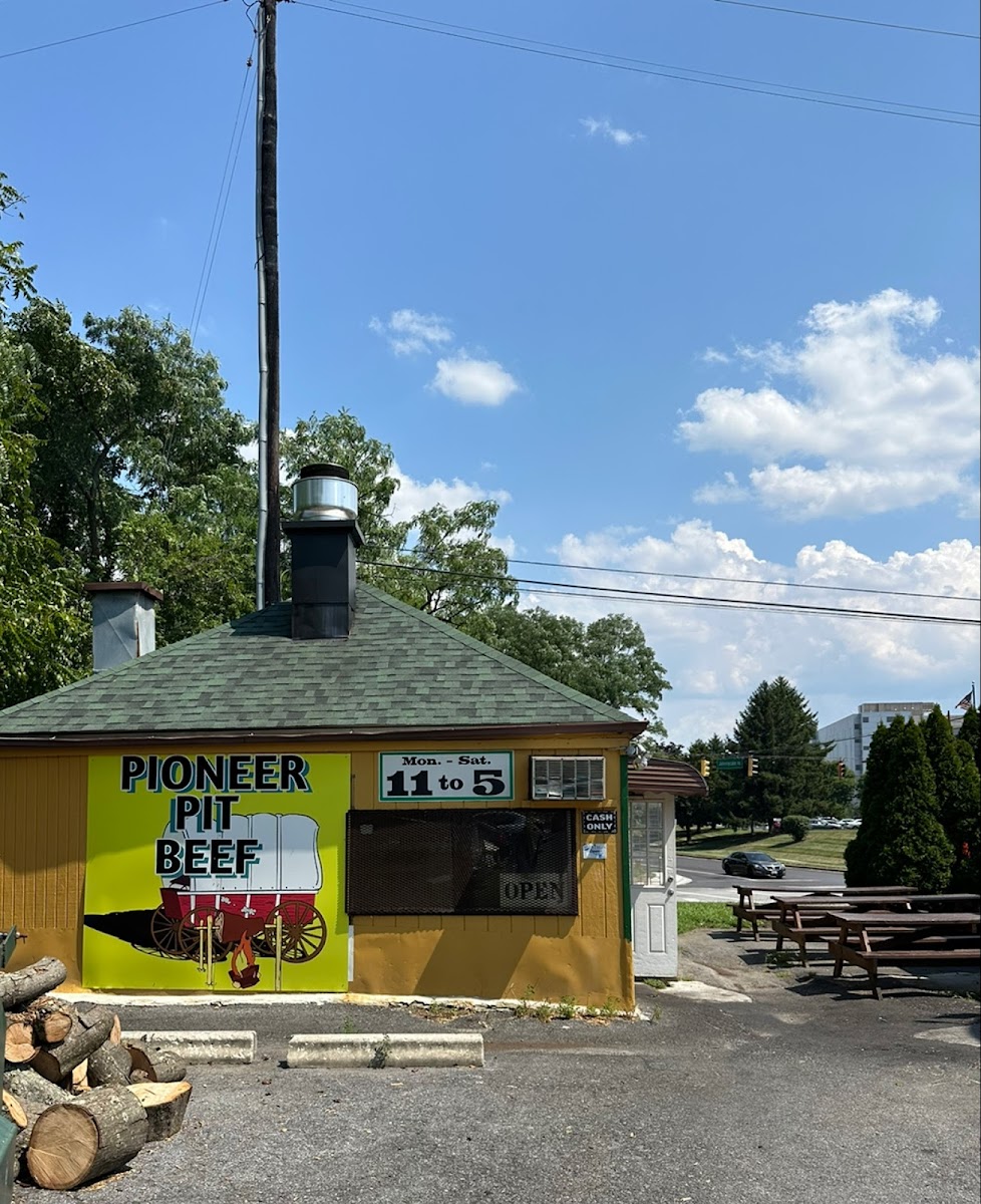 Pioneer Pit Beef-1